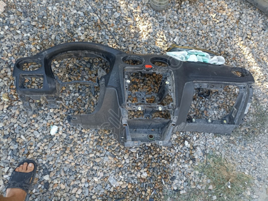 Ford Focus 2 Boş Göğüs