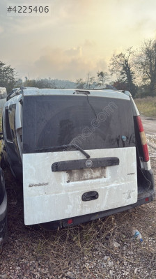 Doblo bagaj kapağı