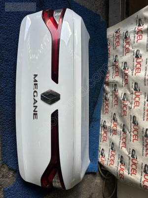 RENAULT MEGANE 4 ORJİNAL FABRİKA BOYALI DÜZ BEYAZ BAGAJ KAPAĞI