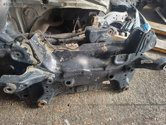CİTROËN C5 MOTOR ALT TRAVESİ ÇIKMA ORJİNAL