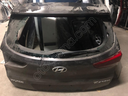 HYUNDAİ TUCSON 2015-2018 BAGAJ KAPAĞI NOKTA HATALI