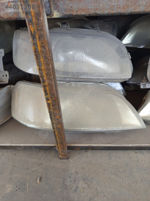 Honda Civic sağ ön far