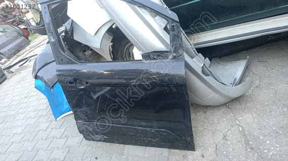 ford tourneo courier sağ ön kapı
