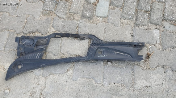 Renault Megane 1 Modeli İçin Ön Cam Izgarası