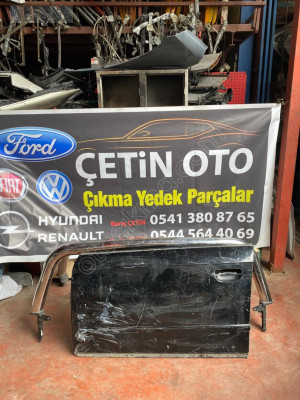 Audi A4 2002 2008 arası sol ön kapı