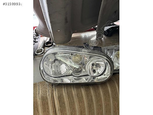 Volkswagen Golf 4 Farları Çıkma Orijinal