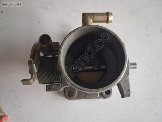 Hyundai  Accent  Gaz  Kelebeği