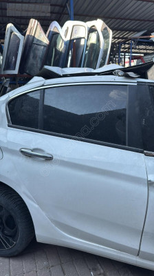 FİAT EGEA SAĞ ARKA KAPI