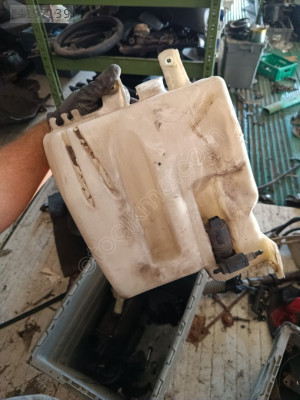 nissan note cam suyu deposu . Son olur fiyat