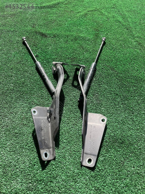 RENAULT KANGOO 3 ÖN KAPUT MENTEŞESİ