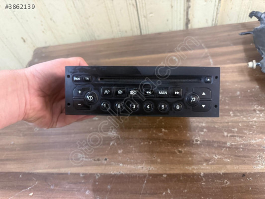 Orjinal Çıkma Peugeot 206 Teyp - CD Çalar