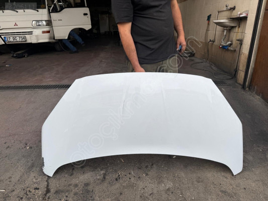 FORD COURİER BEYAZ MOTOR KAPUTU ORJINAL BOYASIZ LOKALLİK