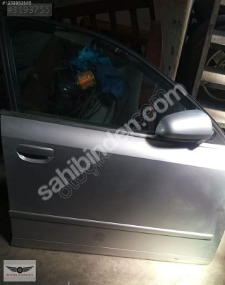 AUDI A4 SAĞ ÖN KAPI ORIJINAL ÇIKMA