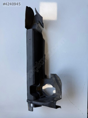 Sağ Ön Çamurluk Üst Kaplama Audi A6 2019-2025 4K0821170