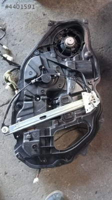 Mazda 6 sağ ön cam krikosu motorlu