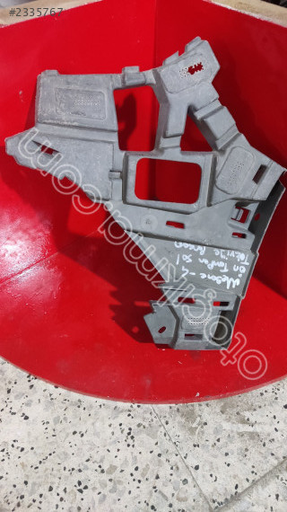 RENAULT MEGANE 4 ÖN TAMPON BRAKETİ SAĞ TARAF