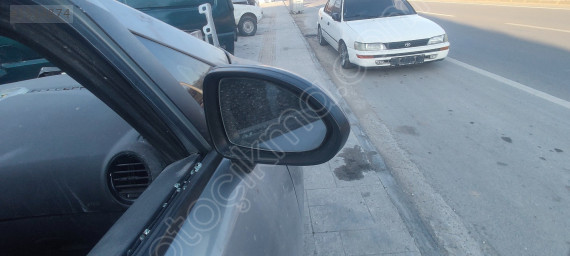 Opel Corsa D sağ ön kapı