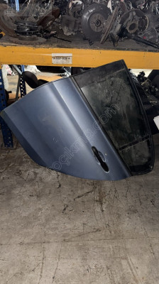 Fiat Egea sol arka kapı mavi hatasız