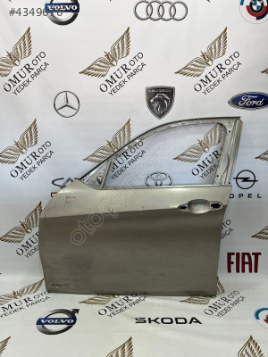 BMW X1 SOL ÖN KAPI ORİJİNAL ÇIKMA