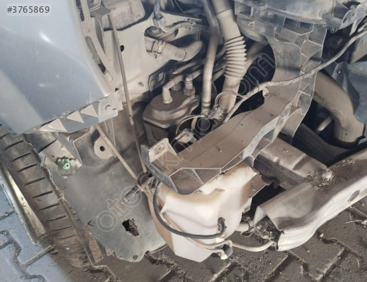 Renault SCENİC SİLECEK SUYU DEPOSU