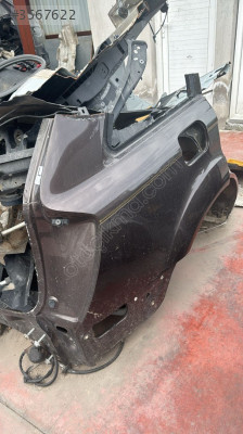 AUDİ Q7 SAĞ ARKA ÇAMURLUK ORJINAL