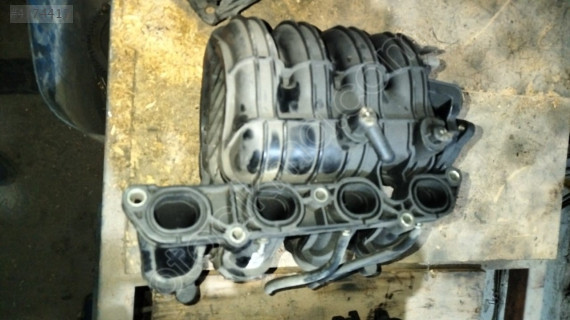 Hyundai i20 emme manifoldu