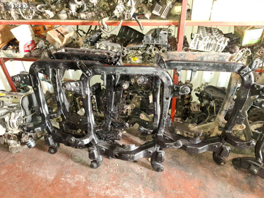 ÖZMEN OPEL ASTRA G H ÇIKMA ÖN TRAVERS ALT BEŞİK