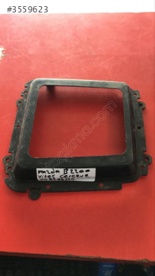 MAZDA B2200 VİTES ÇERÇEVESİ UC8264334
