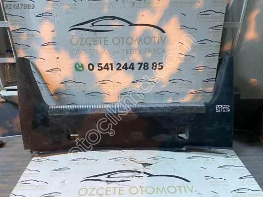 VOLKSWAGEN BORA BAGAJ KİLİDİ ÜST PLASTİĞİ 1998-2004 MODEL