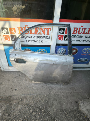 Kia Sephia sağ arka kapı orijinal çıkma