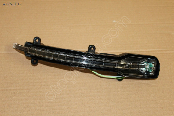 AUDI Q5 Q7 09-17 SAĞ DİKİZ AYNA SİNYALİ 4L0949102A