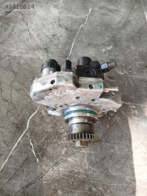 MERCEDES ML YAKIT POMPASI ORJINAL ÇIKMA EGE OTOMOTİV BURSA