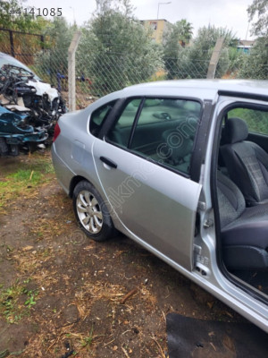 Renault clio symbol talia sağ arka kapı orjinal