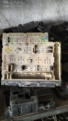 95AG14A073DA Ford escord sigorta kutusu