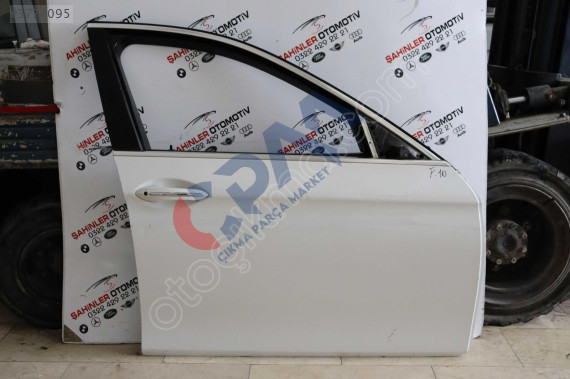 BMW 5 SERİSİ F10 SAĞ ÖN KAPI