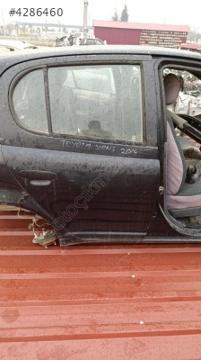 TOYOTA YARİS SAĞ MARŞPİYEL SACI ÇIKMA ORJİNAL