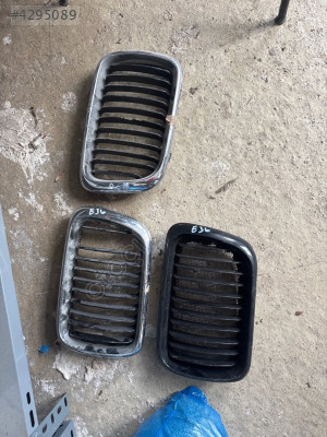 Bmw E36 Böbrek Ön Panjur