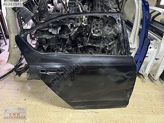 Skoda octavia sağ arka kapı 2019/2023