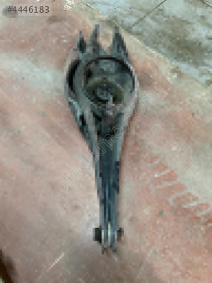 AUDİ A3 ARKA SALINCAK