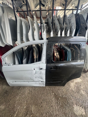 Ford Courier sol ön sol arka sürgülü kapı