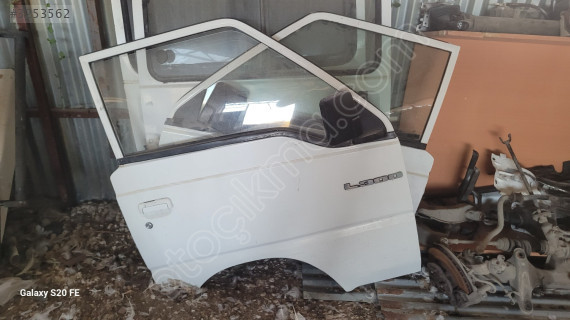Mitsubishi l300 1998 sağ ön kapı