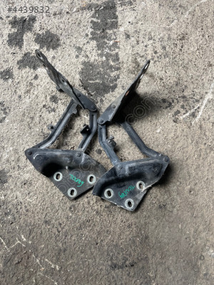 VOLKSWAGEN TOUAREG KAPUT MENTEŞESİ