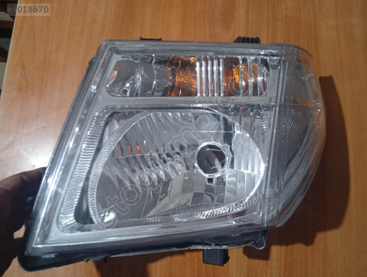 Nissan navara D40 far sol 2007-2011