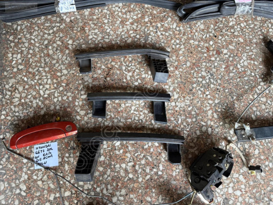 HYUNDAİ GETZ CAM DİREK FİBER PLASTİĞİ ORJİNAL ÇIKMA