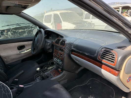 Peugeot 406 ön göğüs lük