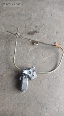 Renault 19 sağ ön cam krikosu yedek parça