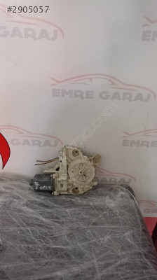 4M5T14553 Ford Focus Sag Ön Cam Krikosu (05-11)
