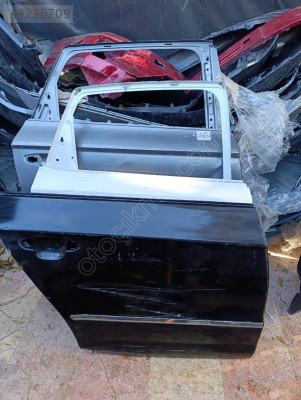 Volkswagen Passat Passat CC sağ arka kapı orjinal çıkma parça