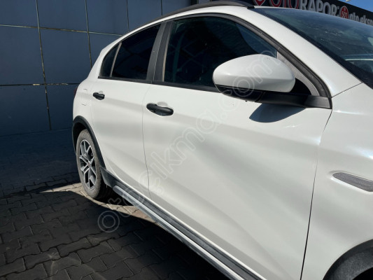 FİAT EGEA CROSS SAĞ ÖN KAPI ORJİNAL ÇIKMA (HATASIZ) - 52204529