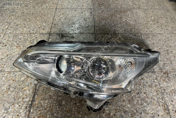 PEUGEOT 208 SOL FAR ORJİNAL LEDLİ EYÜPCAN OTO'DA
